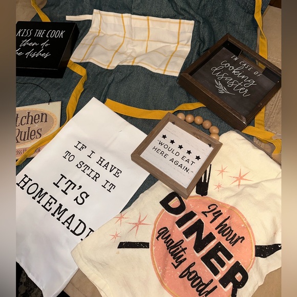 Kitchen decor bundle - Picture 3 of 4